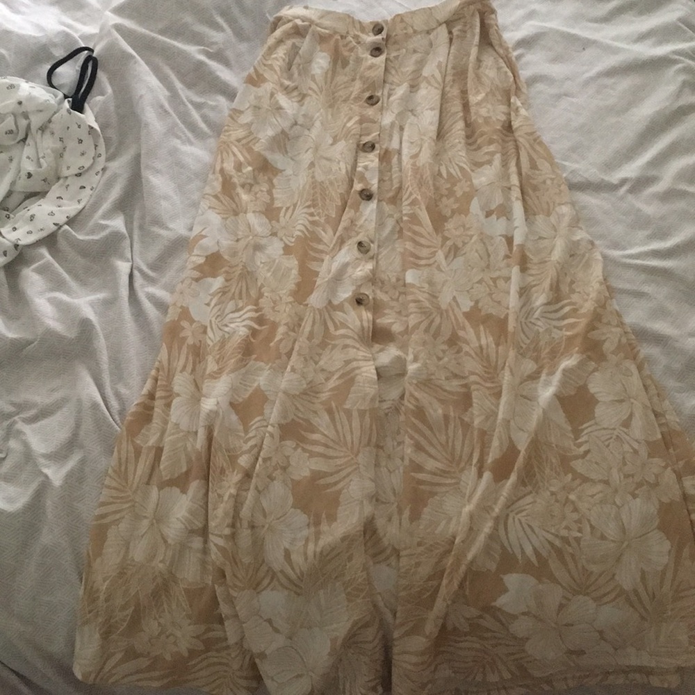 Long summer skirt buttoned